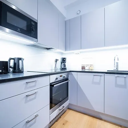 Hvc Apartments Toeoeloenkatu 11 헬싱키